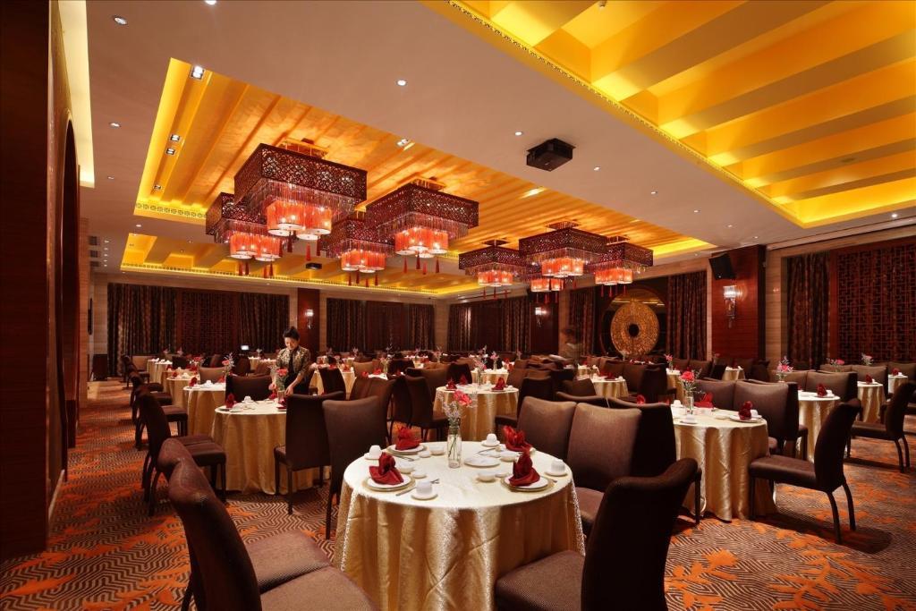 Sovereign Hotel จ้านเจียง ภายนอก รูปภาพ