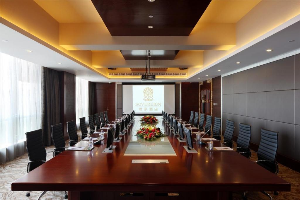 Sovereign Hotel จ้านเจียง ภายนอก รูปภาพ