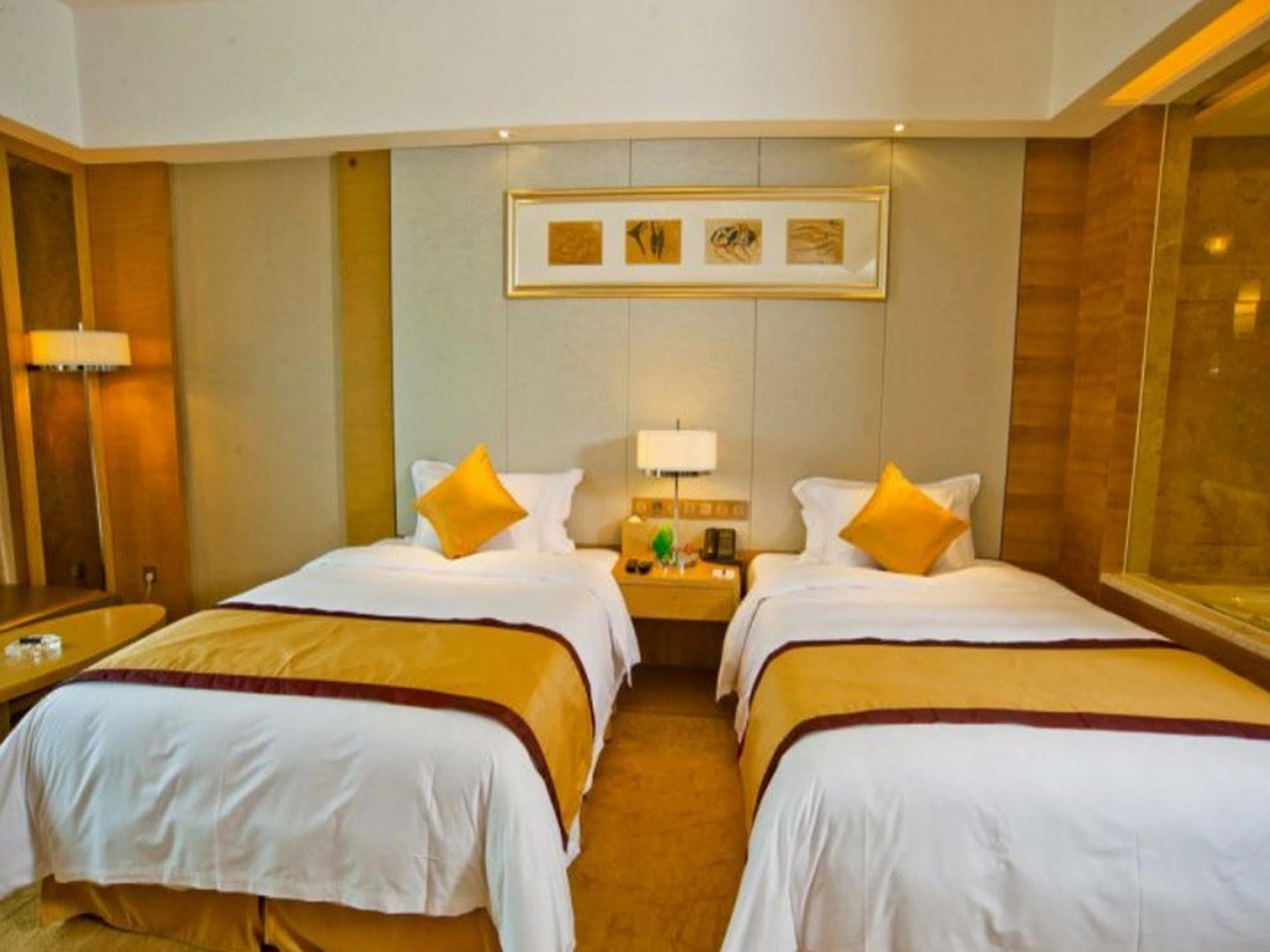 Sovereign Hotel จ้านเจียง ภายนอก รูปภาพ